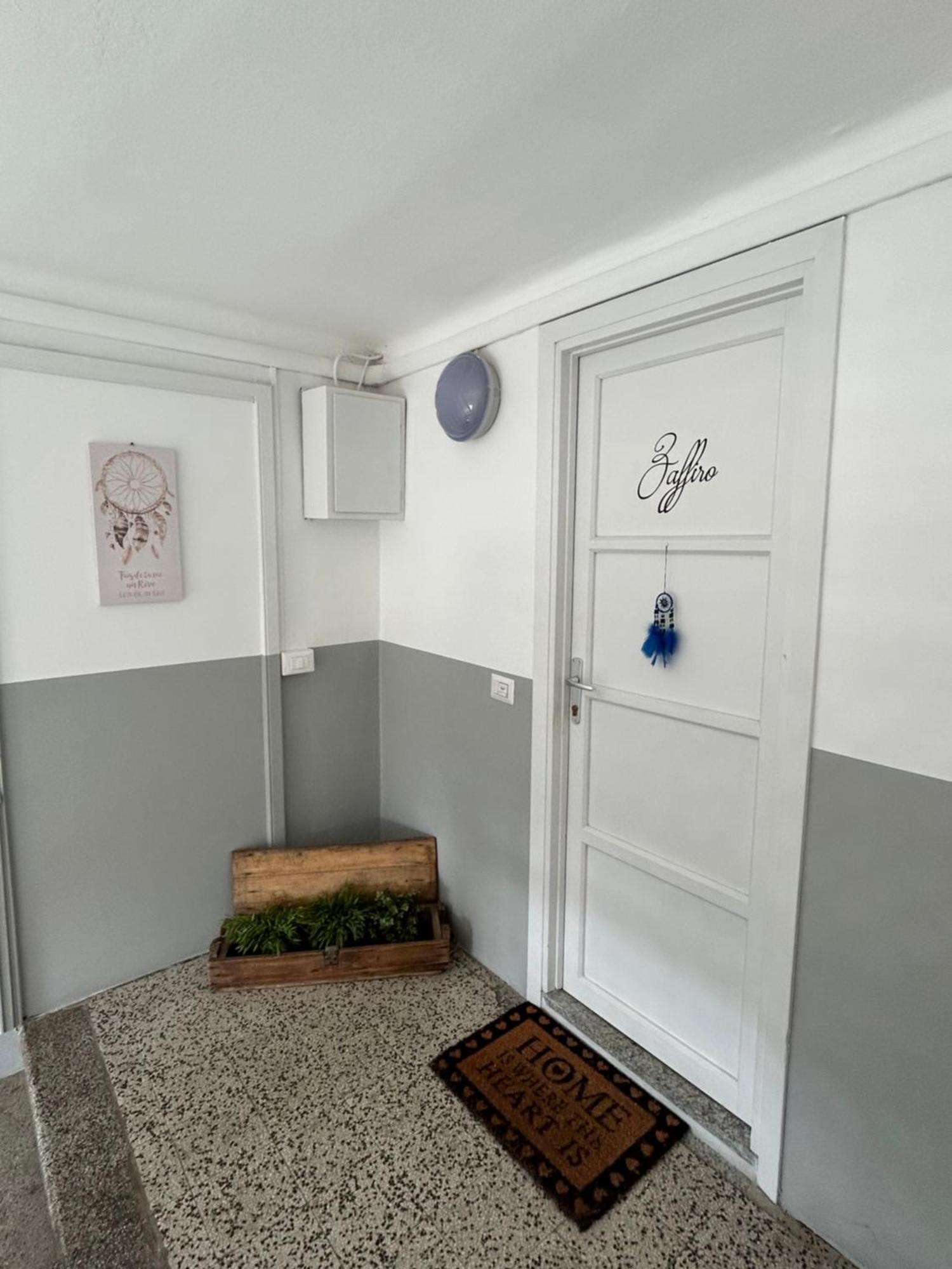 Acchiappasogni Holiday House มัลกราเต ภายนอก รูปภาพ