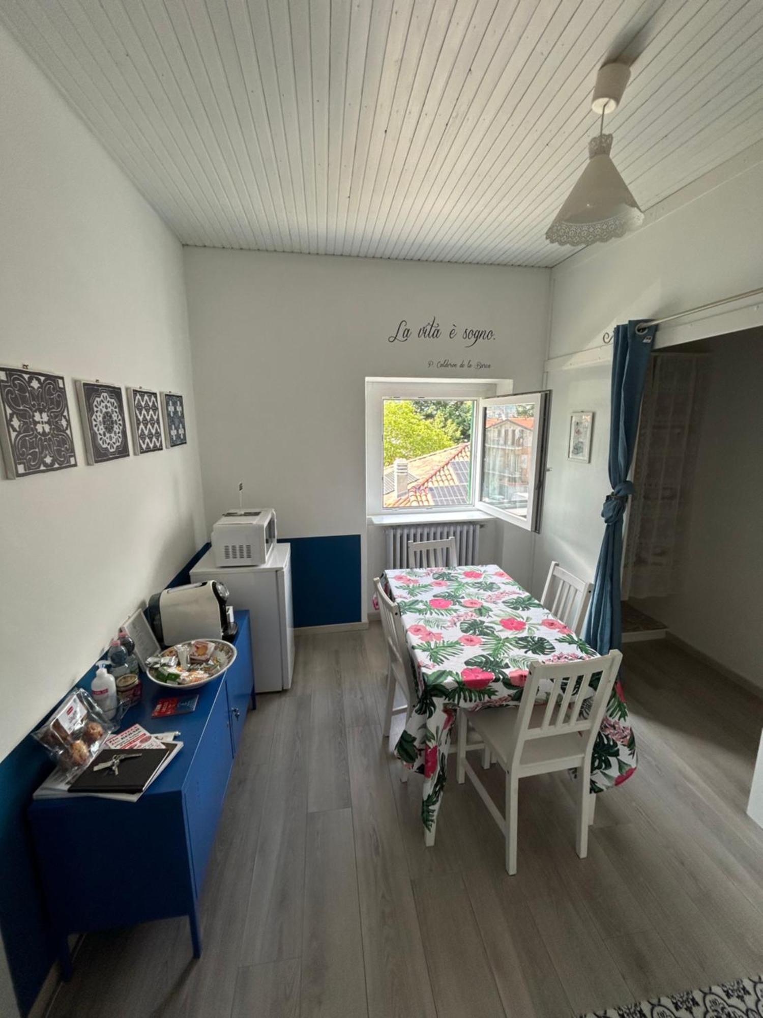 Acchiappasogni Holiday House มัลกราเต ภายนอก รูปภาพ