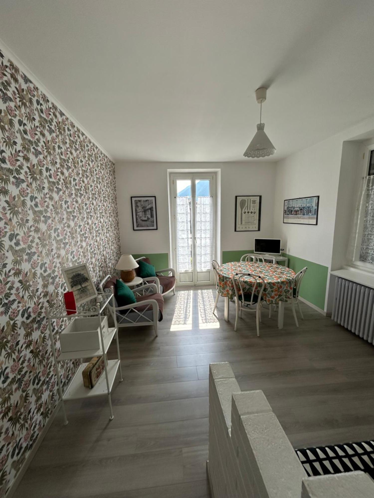 Acchiappasogni Holiday House มัลกราเต ภายนอก รูปภาพ