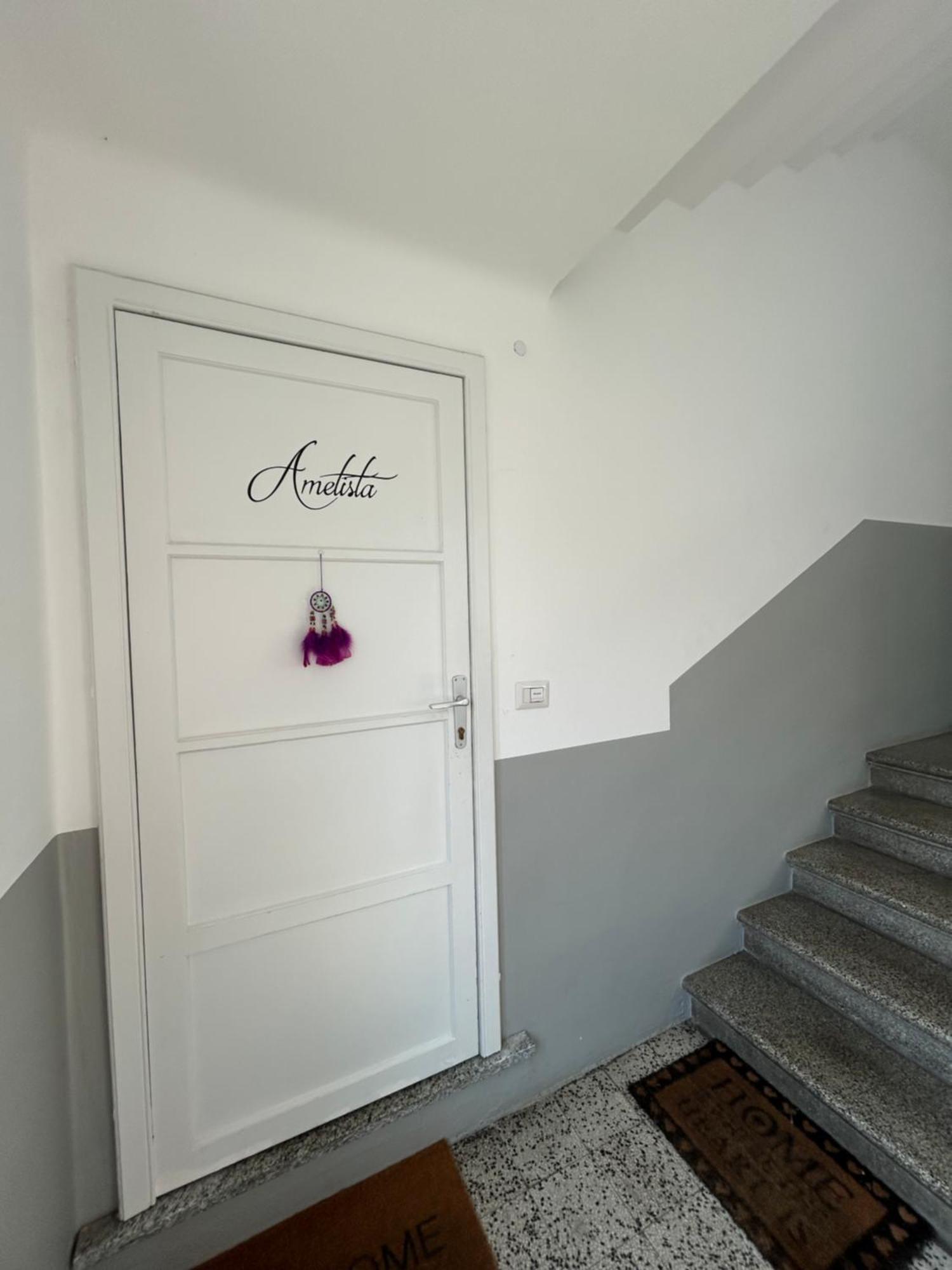 Acchiappasogni Holiday House มัลกราเต ภายนอก รูปภาพ